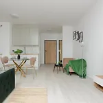 Cozy Studio Żupnicza Soho Factory by Renters